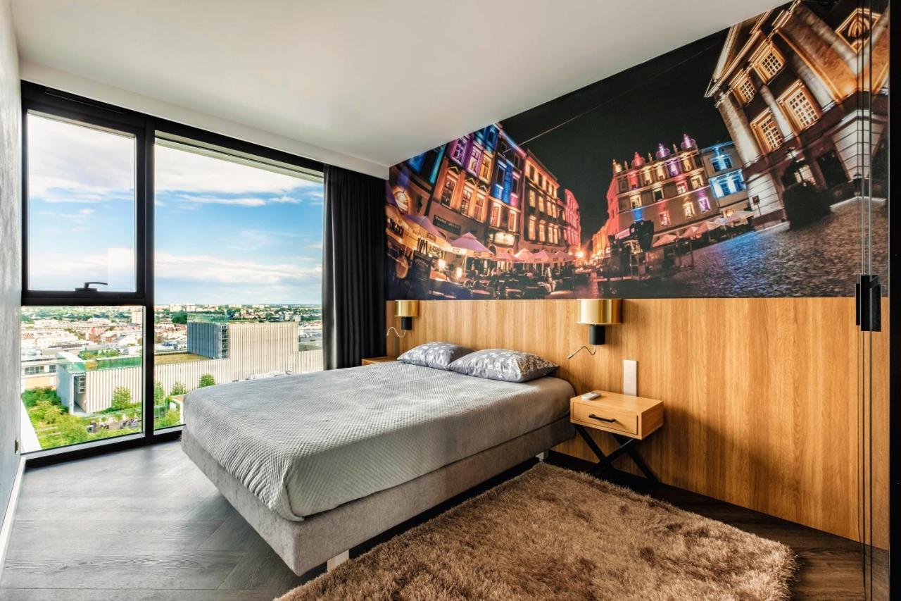 Skyview Suite - Niepowtarzalny Widok I Basen Lublin Ngoại thất bức ảnh